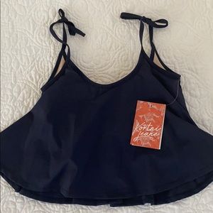 NWT Kortni Jeane small swing top Navy